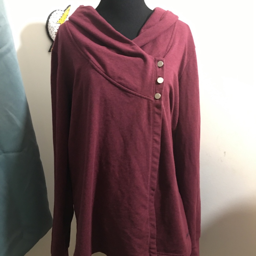 Danskin Long sleeve sweater wrap top. XXL